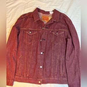 Maroon Levi’s jean jacket extra-large